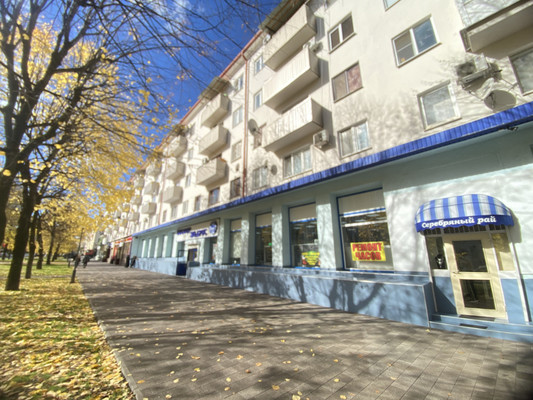 Купить 3-комнатную квартиру