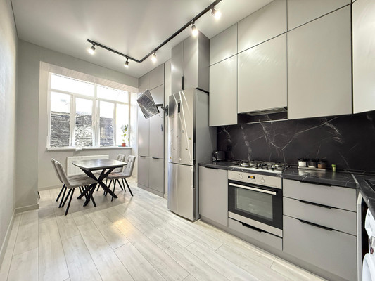 Купить 4-комнатную квартиру